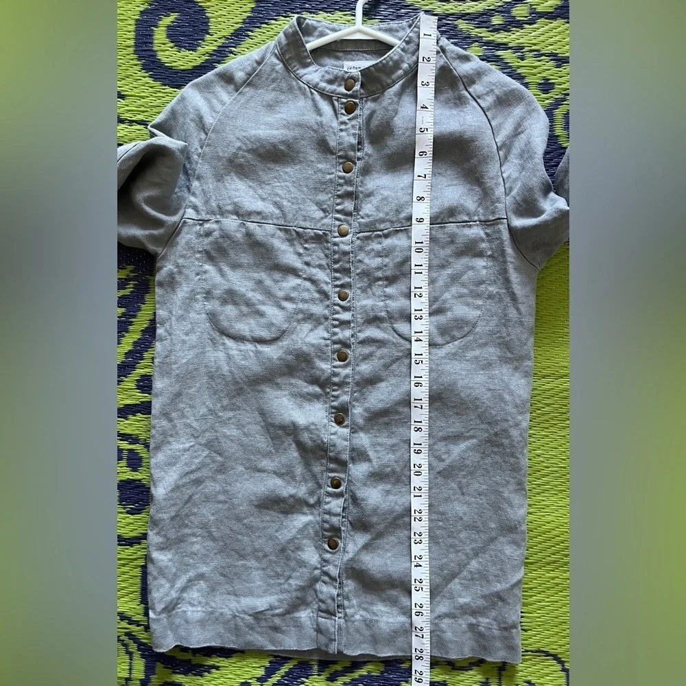 Cedar & Vine Lisa Shirt 100% Linen Light Gray Button Down Made In Canada - Picture 8 of 8